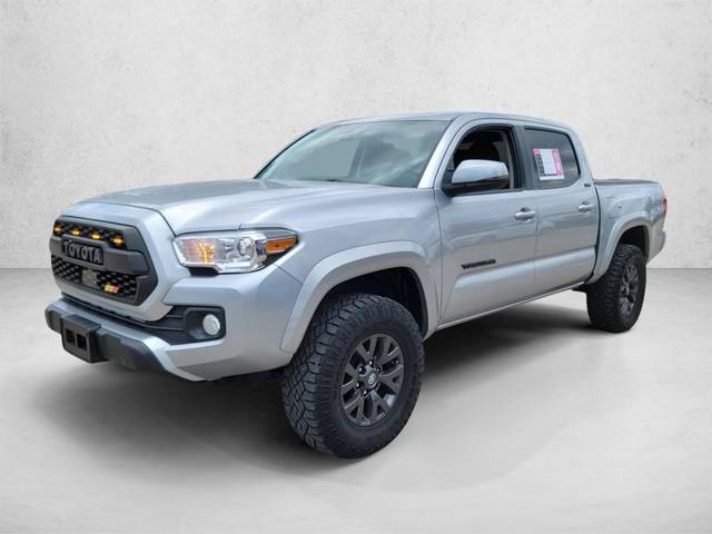 2023 Toyota Tacoma SR5 4WD photo
