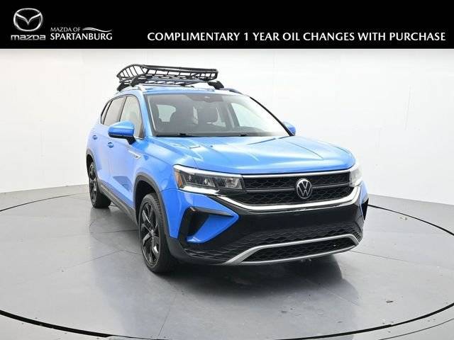 2023 Volkswagen Taos SE FWD photo