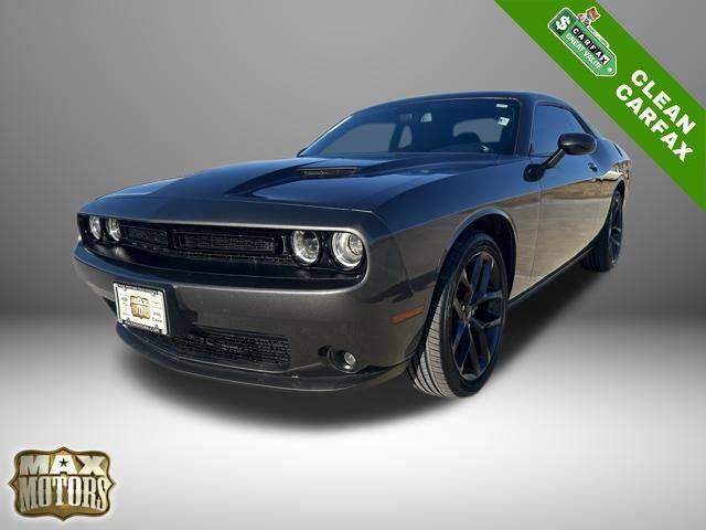 2023 Dodge Challenger SXT RWD photo