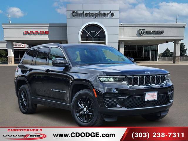 2023 Jeep Grand Cherokee Laredo 4WD photo