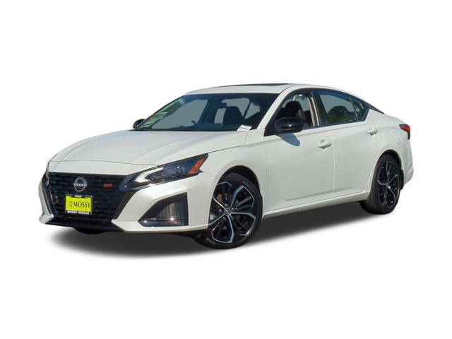 2023 Nissan Altima 2.5 SR FWD photo