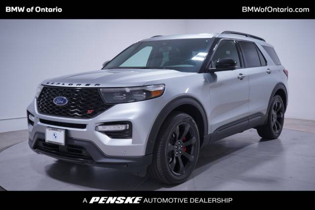 2023 Ford Explorer ST 4WD photo