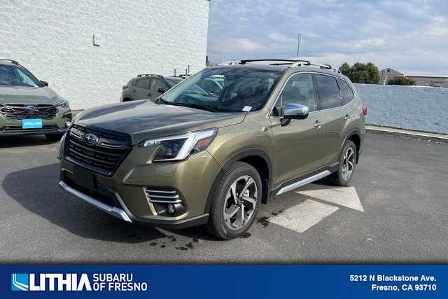 2023 Subaru Forester Touring AWD photo