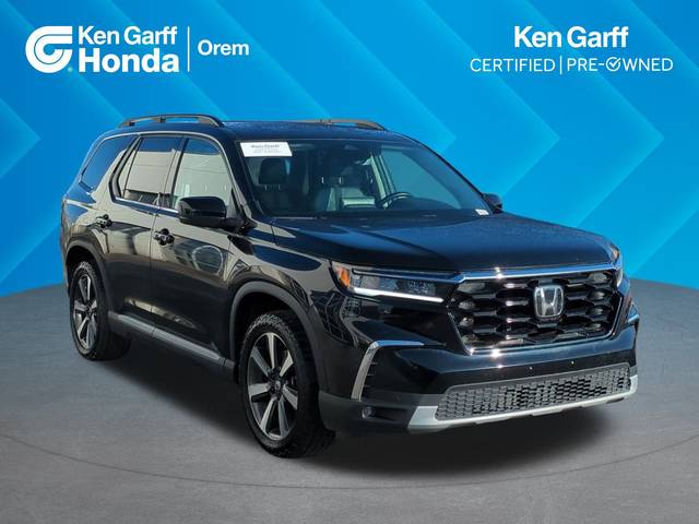 2023 Honda Pilot Touring AWD photo