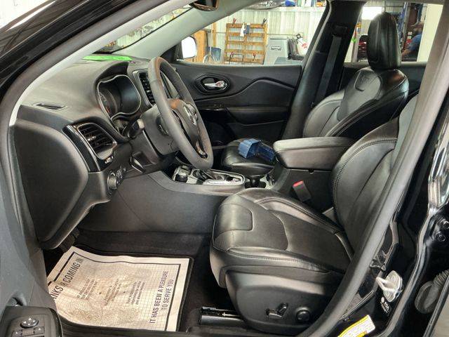 2023 Jeep Cherokee Altitude Lux 4WD photo