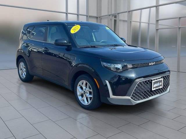 2023 Kia Soul LX FWD photo