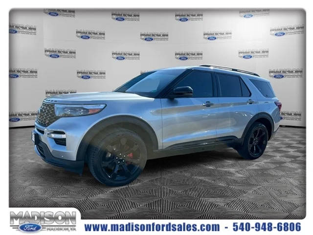 2023 Ford Explorer ST 4WD photo