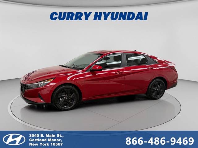 2023 Hyundai Elantra SEL FWD photo