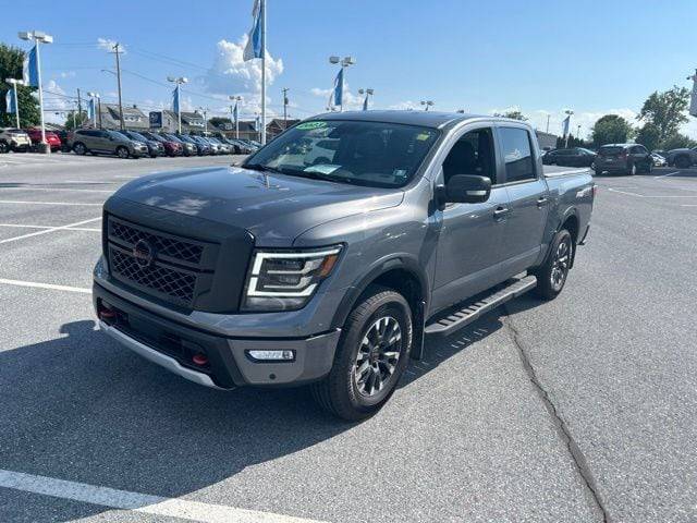 2023 Nissan Titan PRO-4X 4WD photo