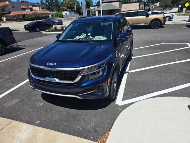 2023 Kia Seltos EX AWD photo
