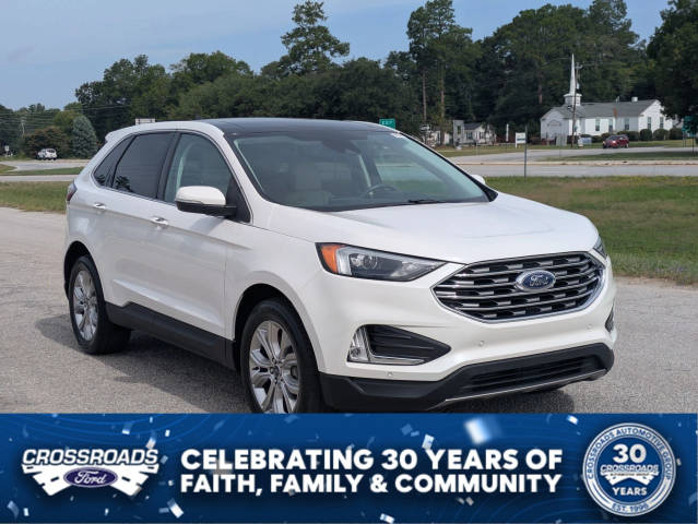 2022 Ford Edge Titanium AWD photo
