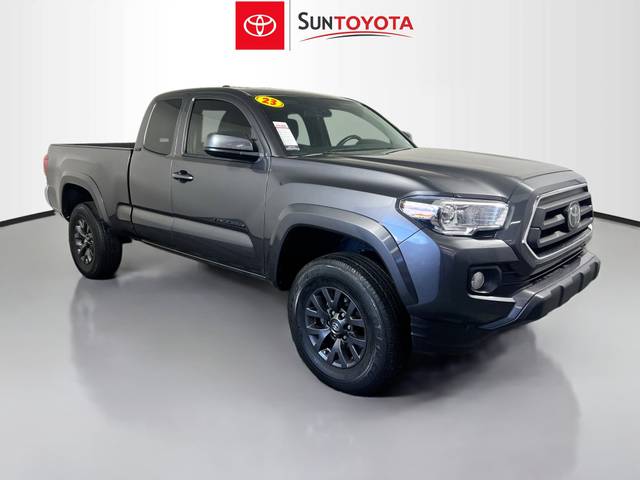 2023 Toyota Tacoma SR5 4WD photo