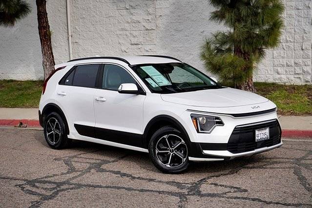 2023 Kia Niro EX FWD photo