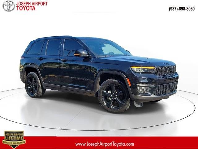 2023 Jeep Grand Cherokee Altitude 4WD photo