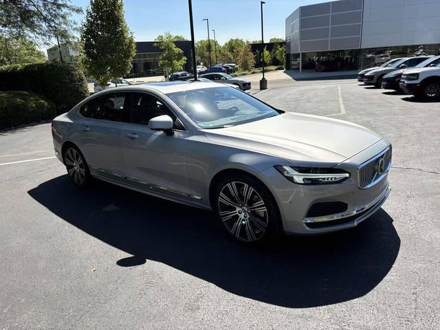 2023 Volvo S90 Recharge Ultimate AWD photo