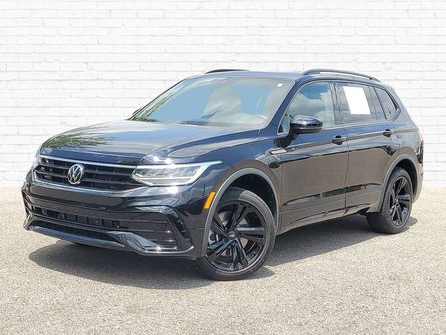 2023 Volkswagen Tiguan SE R-Line Black AWD photo