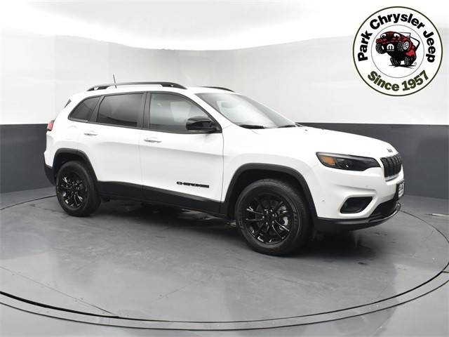 2023 Jeep Cherokee Altitude Lux 4WD photo