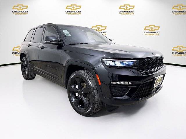 2023 Jeep Grand Cherokee Limited 4WD photo