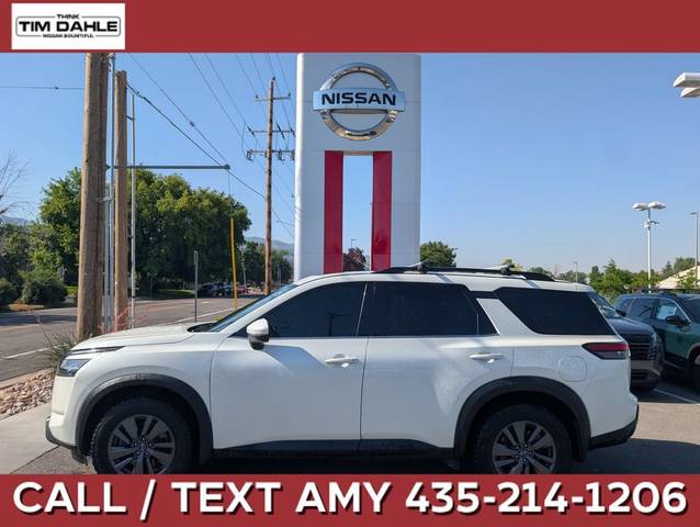 2022 Nissan Pathfinder SV 4WD photo