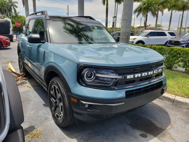 2022 Ford Bronco Sport Outer Banks 4WD photo