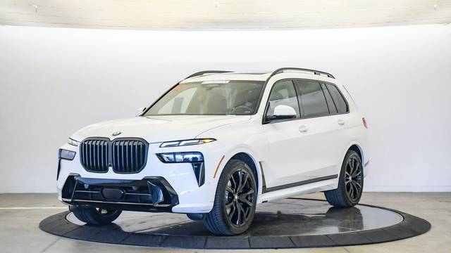2023 BMW X7 xDrive40i AWD photo