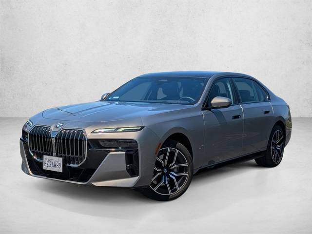 2023 BMW 7 Series 740i RWD photo