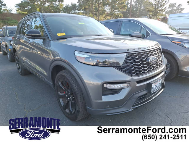 2023 Ford Explorer ST 4WD photo