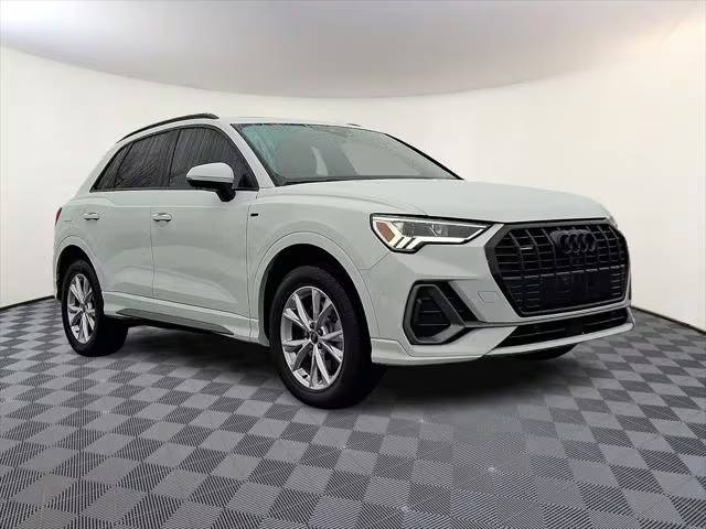 2023 Audi Q3 S line Premium Plus AWD photo