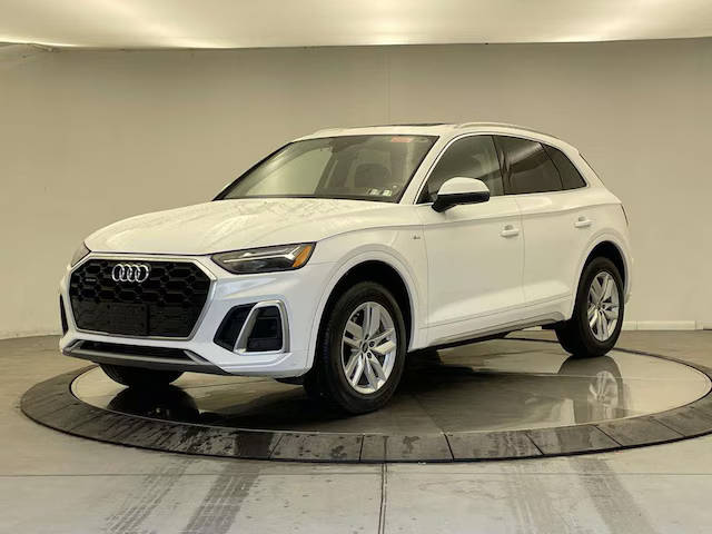 2023 Audi Q5 S line Premium AWD photo