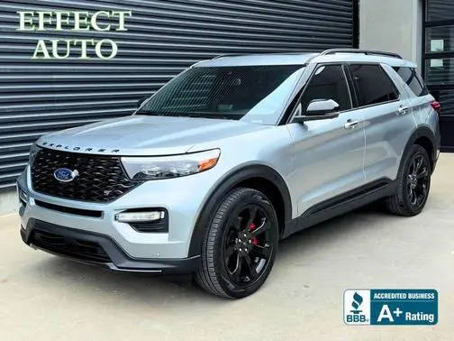 2023 Ford Explorer ST 4WD photo