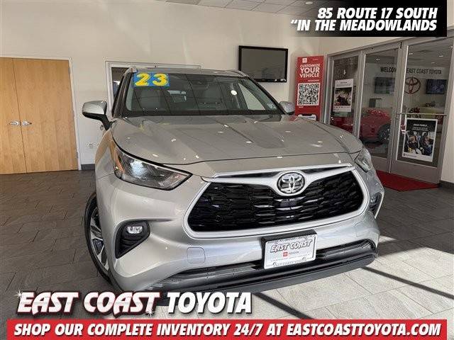 2023 Toyota Highlander XLE AWD photo