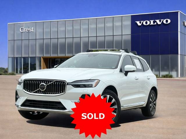2023 Volvo XC60 Plus Bright Theme AWD photo