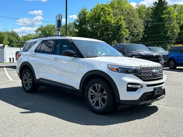 2023 Ford Explorer XLT 4WD photo