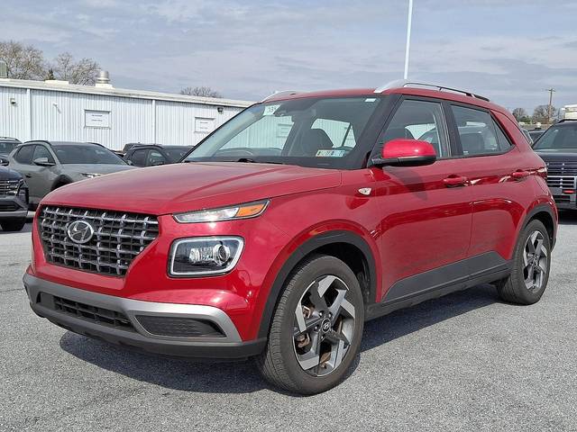 2023 Hyundai Venue Limited FWD photo