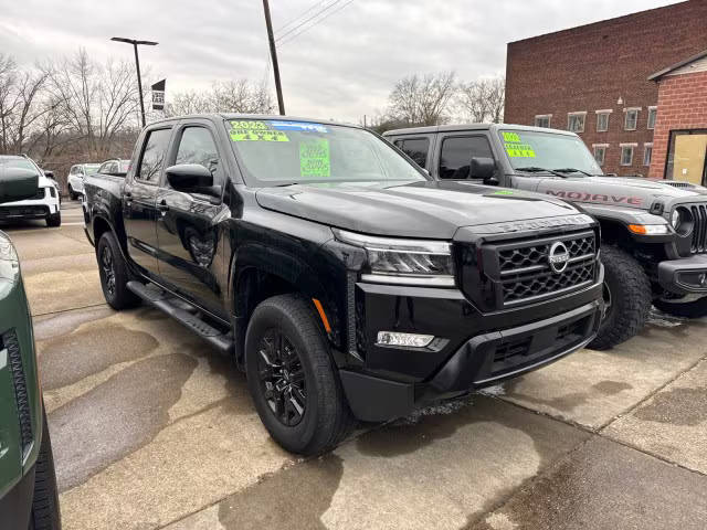 2023 Nissan Frontier SV 4WD photo