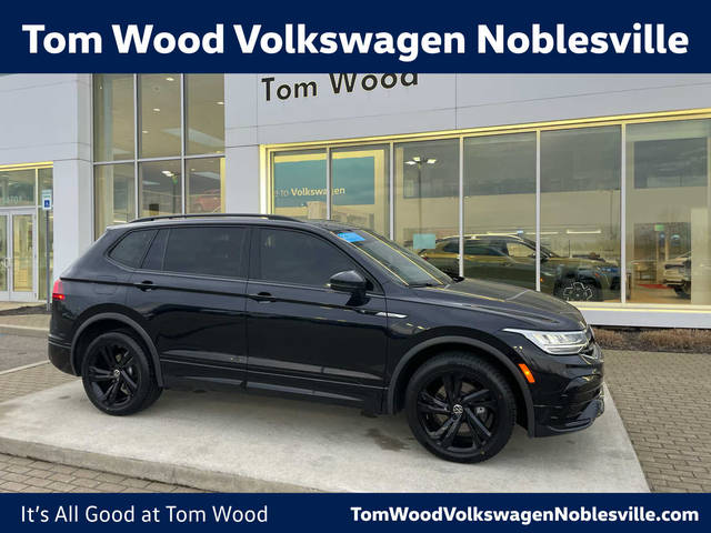 2023 Volkswagen Tiguan SE R-Line Black AWD photo
