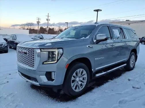 2023 GMC Yukon XL Denali 4WD photo