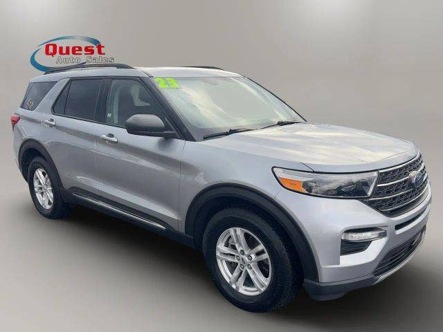 2023 Ford Explorer XLT 4WD photo
