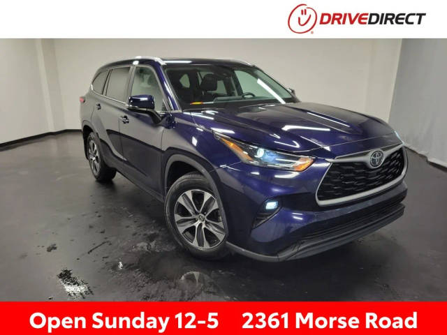2023 Toyota Highlander XLE FWD photo