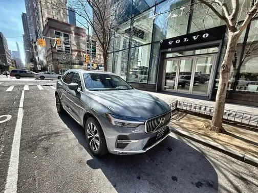 2023 Volvo XC60 Plus Bright Theme AWD photo