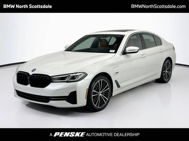 2023 BMW 5 Series 530e RWD photo