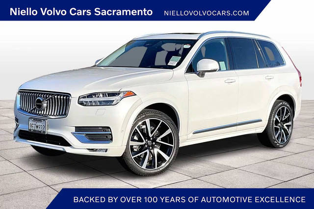 2023 Volvo XC90 Plus AWD photo