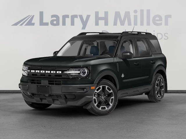 2023 Ford Bronco Sport Outer Banks 4WD photo