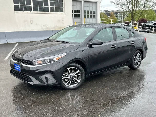 2023 Kia Forte LXS FWD photo