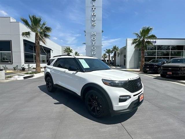 2023 Ford Explorer ST 4WD photo
