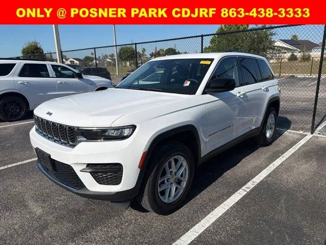 2023 Jeep Grand Cherokee Laredo 4WD photo