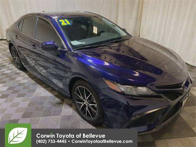 2021 Toyota Camry SE FWD photo