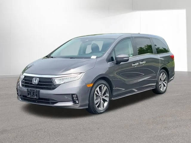 2023 Honda Odyssey Touring FWD photo