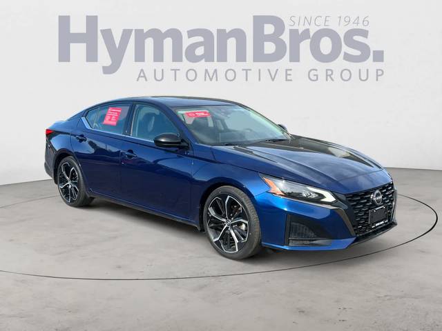 2023 Nissan Altima 2.5 SR FWD photo