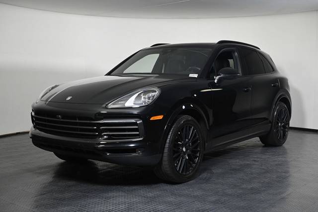 2023 Porsche Cayenne Platinum Edition AWD photo